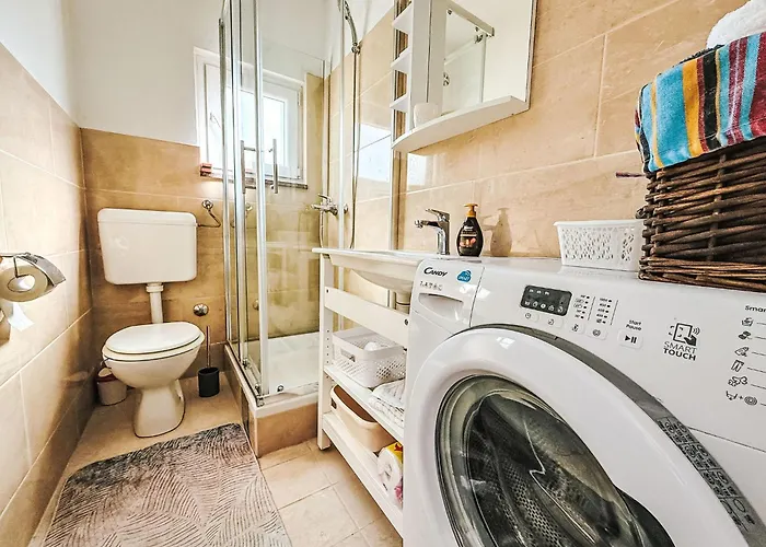 Lucia By Interhome شقة زادار