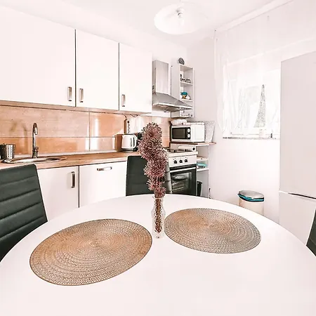 Apartment Lucia By Interhome *