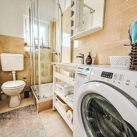 Lucia By Interhome Apartman Zára