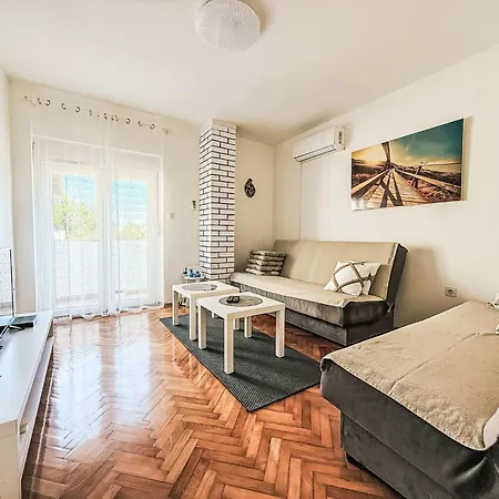 Apartamento Lucia - Zad116 By Interhome Zadar